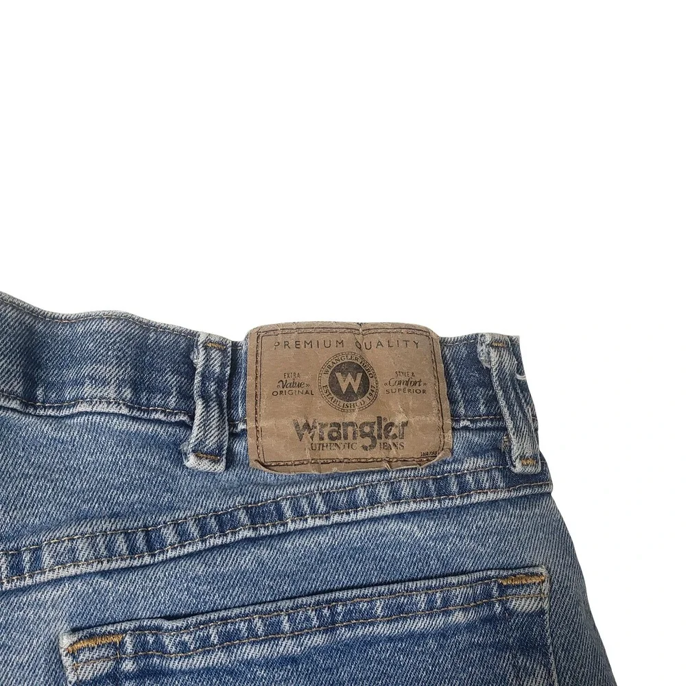 Wrangler Hero Mens 38x30 Regular Fit Straight Leg Comfort Waist Jeans Blue Wash